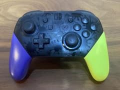 美品　NintendoSwitch 純正　コントローラーのサムネイル