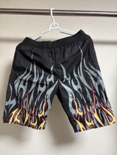 【最終値下げ】GALFY ガルフィー ファイヤーパターン ショートパンツ XLのサムネイル
