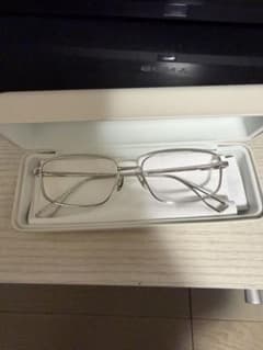 JINS メガネのサムネイル