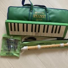小、中で使用したピアニカ、ハーモニカのサムネイル