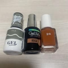 新品_ジェルネイル　2個+おまけ1個のサムネイル