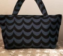 ドット様専用☆marimekko　トートバッグ　美品のサムネイル