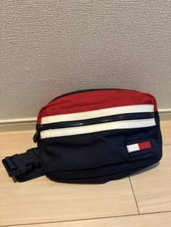 TOMMY HILFIGER ボディバッグ ウエストポーチのサムネイル