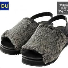gu グレー ファー サンダルのサムネイル