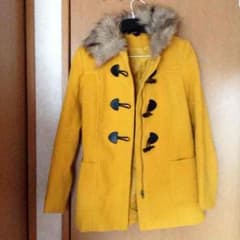 値下げ ! H&M イエローファーコートのサムネイル
