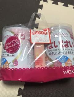みみ様専用◎赤ちゃん用　粉ミルク　和光堂　はいはい　2巻セットのサムネイル