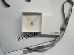 BLOOM クリスタルペンダントネックレス ムーンストーン - メルカリ
