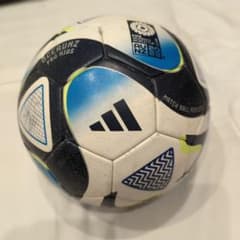 adidas Pro Kids サッカーボール サイズ4 - メルカリ