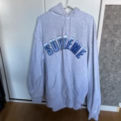 supreme アーチロゴ パーカー 後藤真希のサムネイル