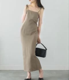 NEUNA ストラップリボンキャミワンピースのサムネイル