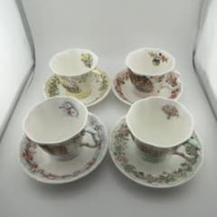 ロイヤルドルトン ブランブリー カップソーサー 4客Royal Doulton