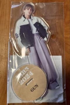 三代目JSB 2024カレンダーアクリルスタンド 岩田剛典 - メルカリ