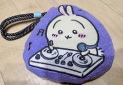 GU ちいかわコラボ　うさぎ　ポーチのサムネイル