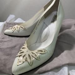 パンプス白　24センチ　Roman ALTA MODOのサムネイル