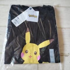 ポケモン　ピカチュウ　Tシャツのサムネイル
