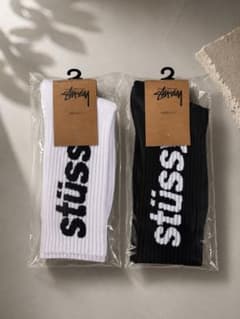男女兼用 STUSSY ロゴソックス 黒白各1足セット