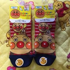 paodaぱんだ様❁専用。新品未使用。アンパンマン 靴下。のサムネイル