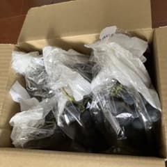 ハ*レ様 新鮮 小粒巨峰6房入りのサムネイル
