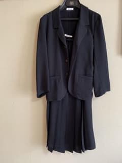 zucca スーツのサムネイル