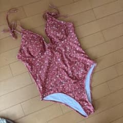 花柄 ワンピース　水着 ピンク　ビキニのサムネイル