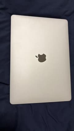 MacBook 13” 2020 i5のサムネイル