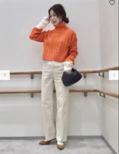 クリーム ストレートデニムパンツのサムネイル