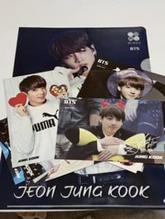 BTS JUNG KOOK グッズセット アクリルスタンド フォトカードのサムネイル