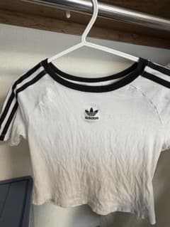 adidas ✨クロップドTシャツ 半袖 ホワイト/ブラックのサムネイル
