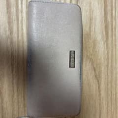 FURLAピンクレザー長財布のサムネイル