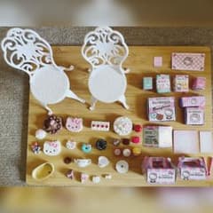 リカちゃん♥ハローキティスイーツカフェのサムネイル