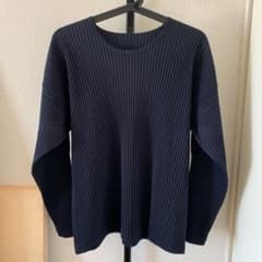 ニット トップスのサムネイル