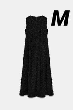 ★全新未使用★ZARA エンボス加工生地ミディワンピース　ノースリーブ ブラック ZARA エンボス加工生地ミディワンピース M ブラック ノースリーブ 新品