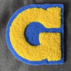 【G】アルファベット サガラ刺繍 縦6.5cm ワッペン 他色あり まとめ割引⭕️
