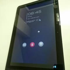 【送料込み】富士通 アローズTAB  F05Eのサムネイル