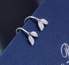 ☆リーフピアス☆Silver925☆のサムネイル