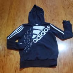 adidas フード付きパーカー 120cm 黒のサムネイル