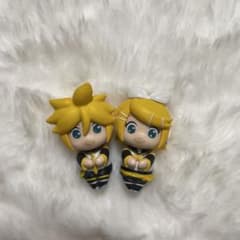 鏡音レン 鏡音リン フィギュア 2個セットのサムネイル