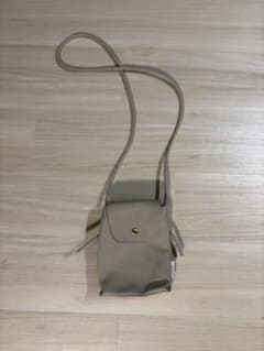 ベージュ サコッシュ バッグ