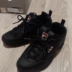 FILA　DISRUPTOR2　フィラ　スニーカー　24.5cmのサムネイル