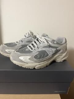 new balance 725のサムネイル