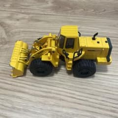 ホイールローダー ミニカー イエロー ホイールローダー イエロー kawasaki90zv HITACHI レア黄色 - メルカリ