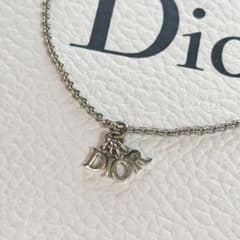 Dior ネックレス シルバー ロゴチャーム 正規品 - メルカリ