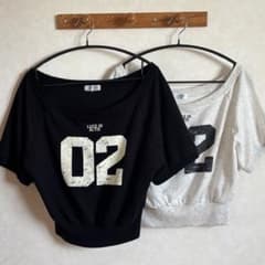 オフショルダー ショート丈半袖 Tシャツ ブラック ホワイト まとめ売りのサムネイル