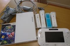 ☆WiiU本体☆スーパーマリオギャラクシー付リモコン４個のサムネイル