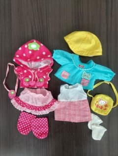 メルちゃん　服　２セット　いちご　幼稚園のサムネイル