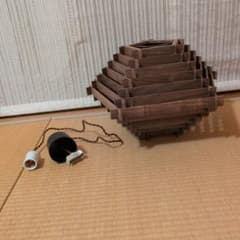 【美品】ウニコ　ペンダントライト　ZEONG APROZ ウニコ ZEONG APROZ 木製ペンダントライト 階層デザイン 26年製 - メルカリ