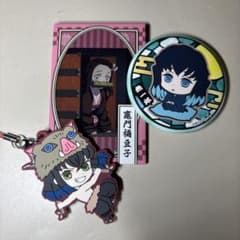鬼滅の刃 缶バッジ & ストラップ3点セット - メルカリ