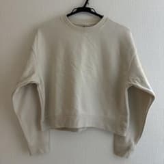 UNIQLO トレーナーのサムネイル