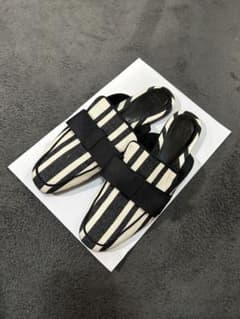 ZARA サンダルのサムネイル