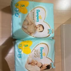 パンパース Sサイズ  パンツ テープ  新品未開封のサムネイル